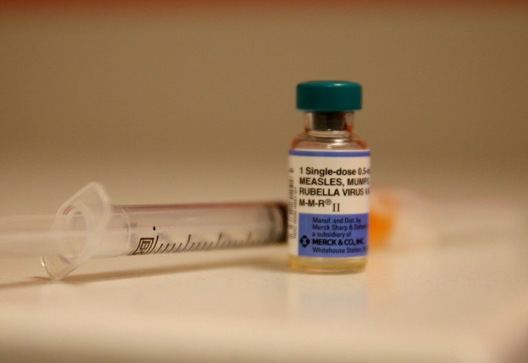 US faces measles outbreak, vaccine debate rages