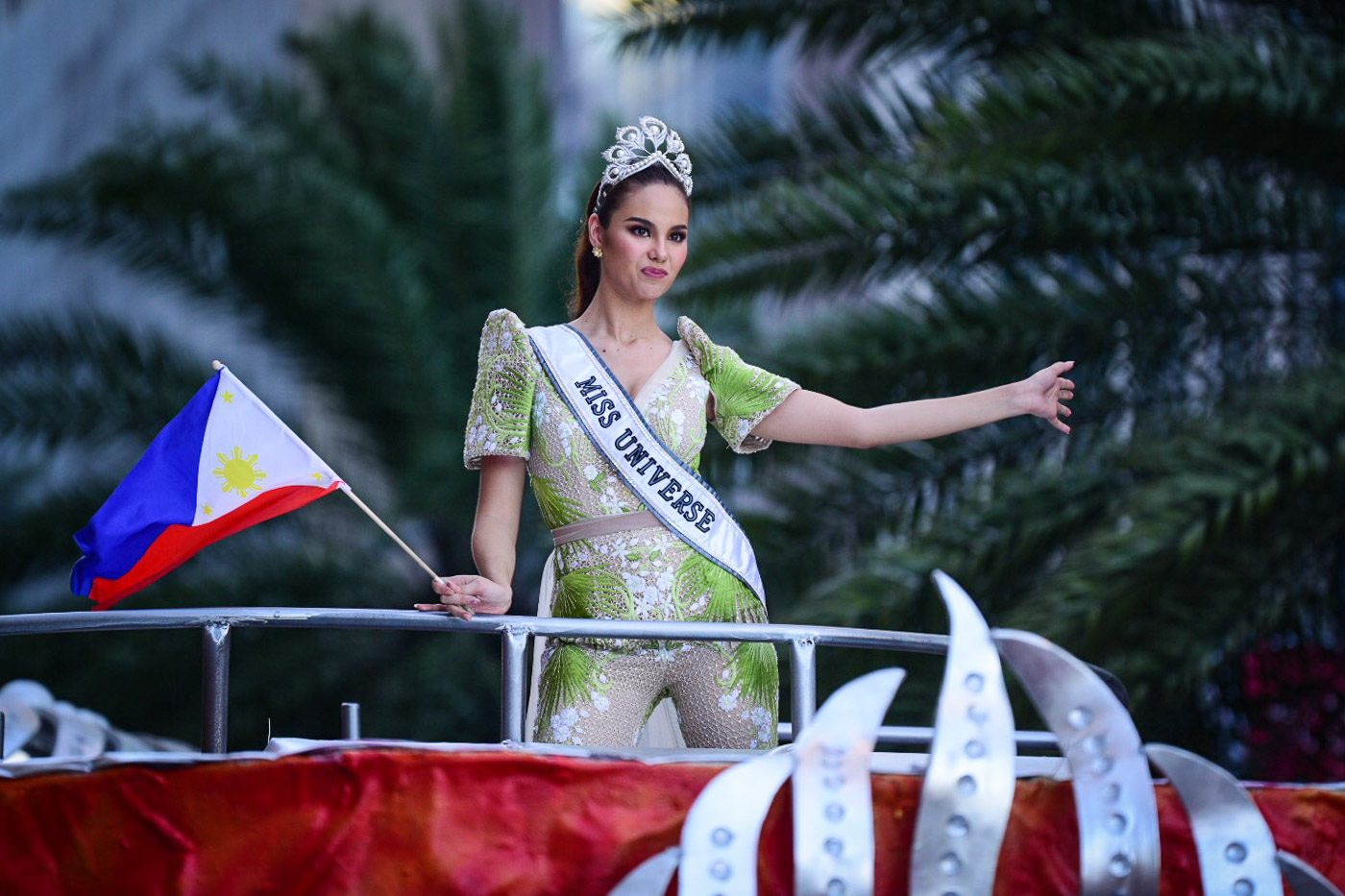 Miss Universe 2018 Catriona Gray homecoming parade along Ayala Avenue, Makati City on February 21, 2019. Photo by Alecs Ongcal/Rappler 