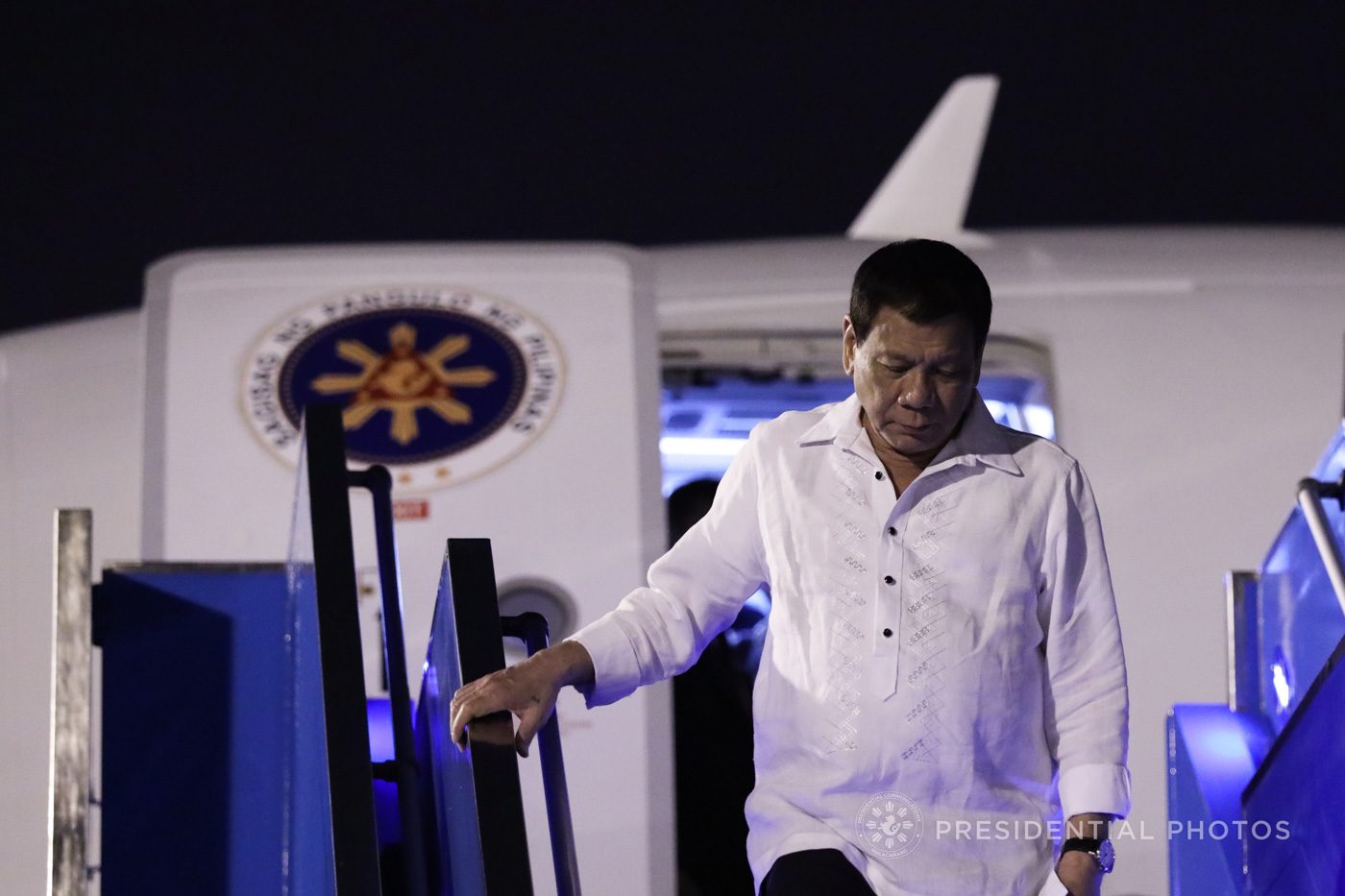 Duterte arrives in Vietnam for APEC Summit, bilateral meetings