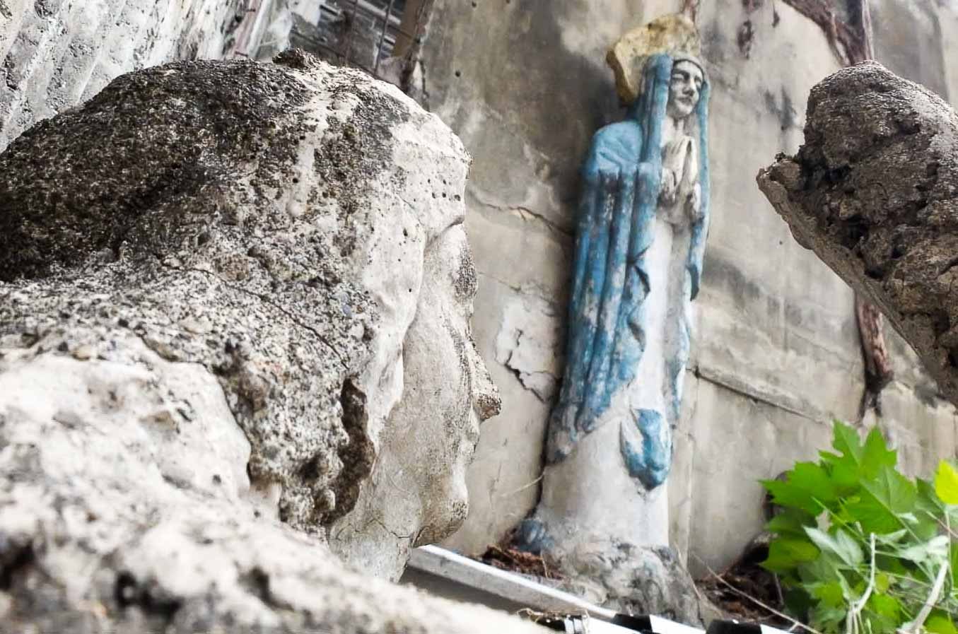 A great statue of the Virgin Mary in a garage that used to be the mansion of the Ocampos. Photo by Alecs Ongcal/Rappler   