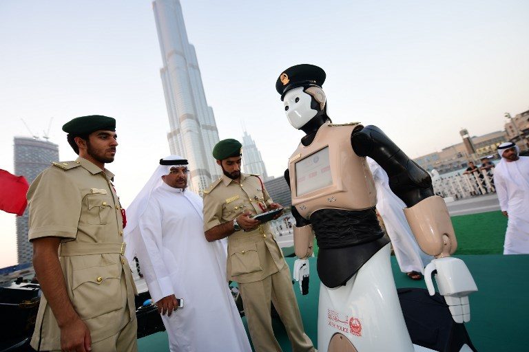 First robotic cop joins Dubai police