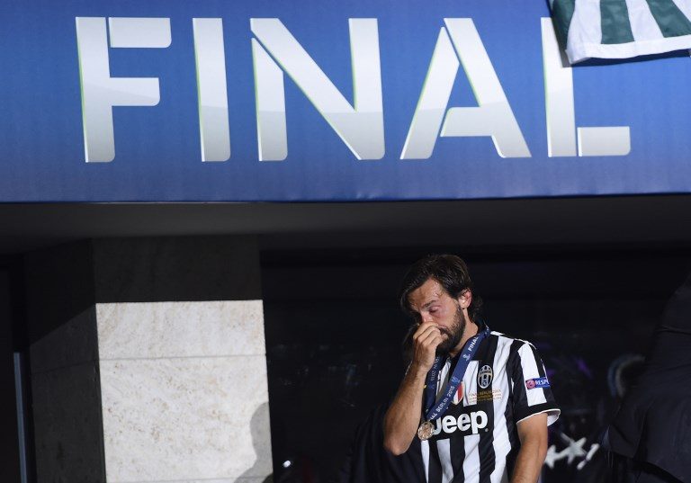 Gelandang Juventus meninggalkan lapangan setelah Juventus kalah dari Barcelona dalam final Liga Champions musim 2014-15. Foto oleh Patrik Stollarz/AFP 