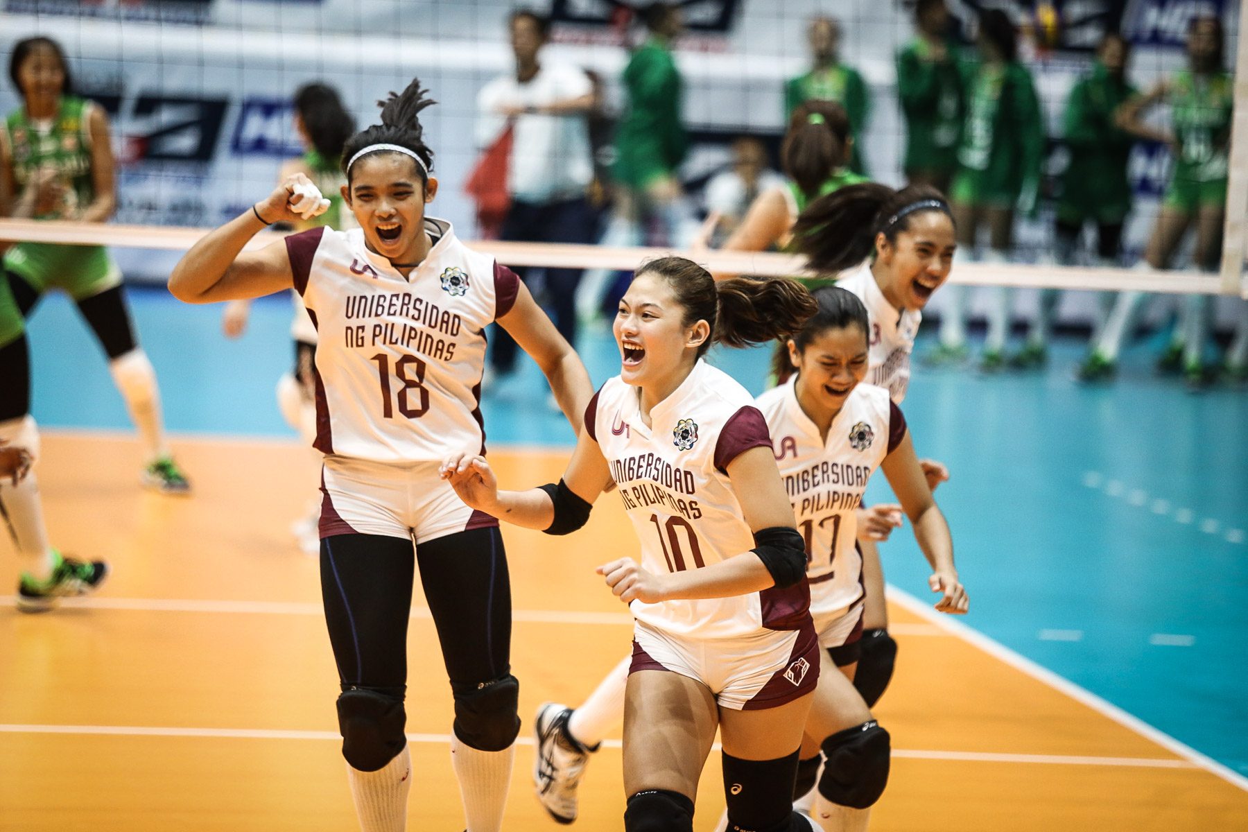 Tiamzon, Lady Maroons sweep La Salle for share of lead