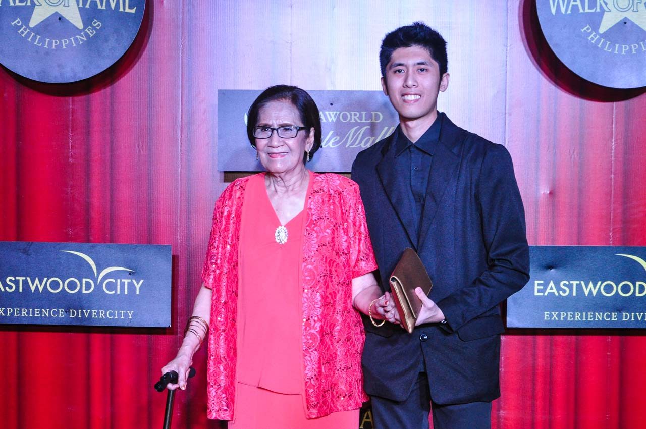 HONOR. Mely Tagasa is honored during the Eastwood Walk of Fame Event in November 2017. File photo by Jay Ganzon/Rappler 