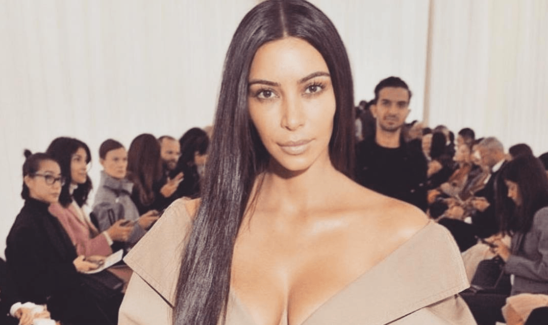 Kim Kardashian held at gunpoint in Paris hotel, unharmed