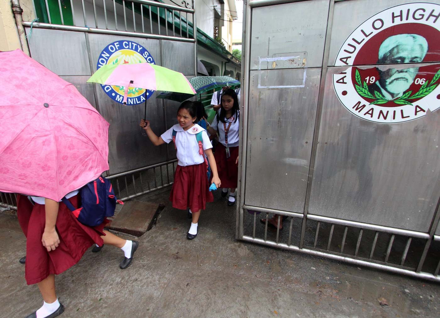 Isko Moreno wants solar panels, rain catchers for Manila public schools