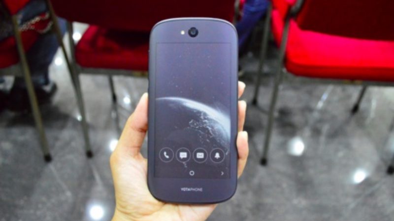 Layar belakang YotaPhone 2. Foto dari Tech in Asia 