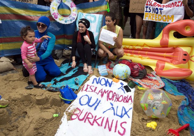 France’s top court suspends burkini ban