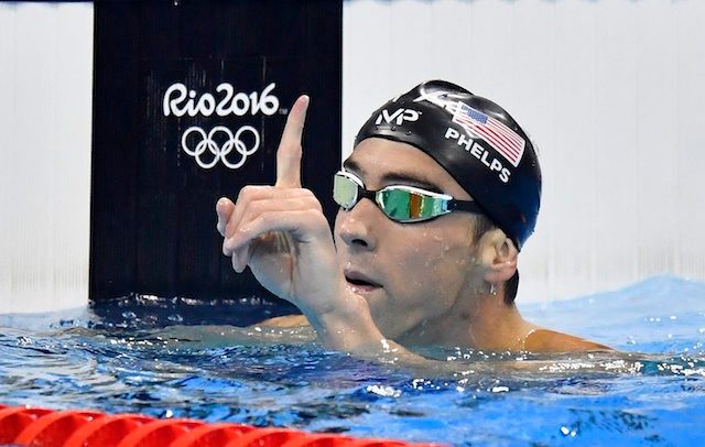 Michael Phelps tutup karir Olimpiade dengan emas ke-23
