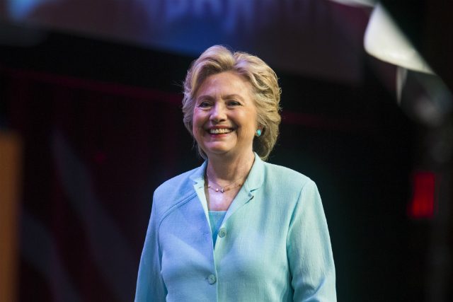 Clinton says emails, foundation ties not a threat to her White House bid