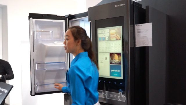 FRIDGE-TABLET HYBRID. The brand's top-of-the-line refs will have a huge tablet-like device slapped on its door. Photo by Gelo Gonzales/Rappler 