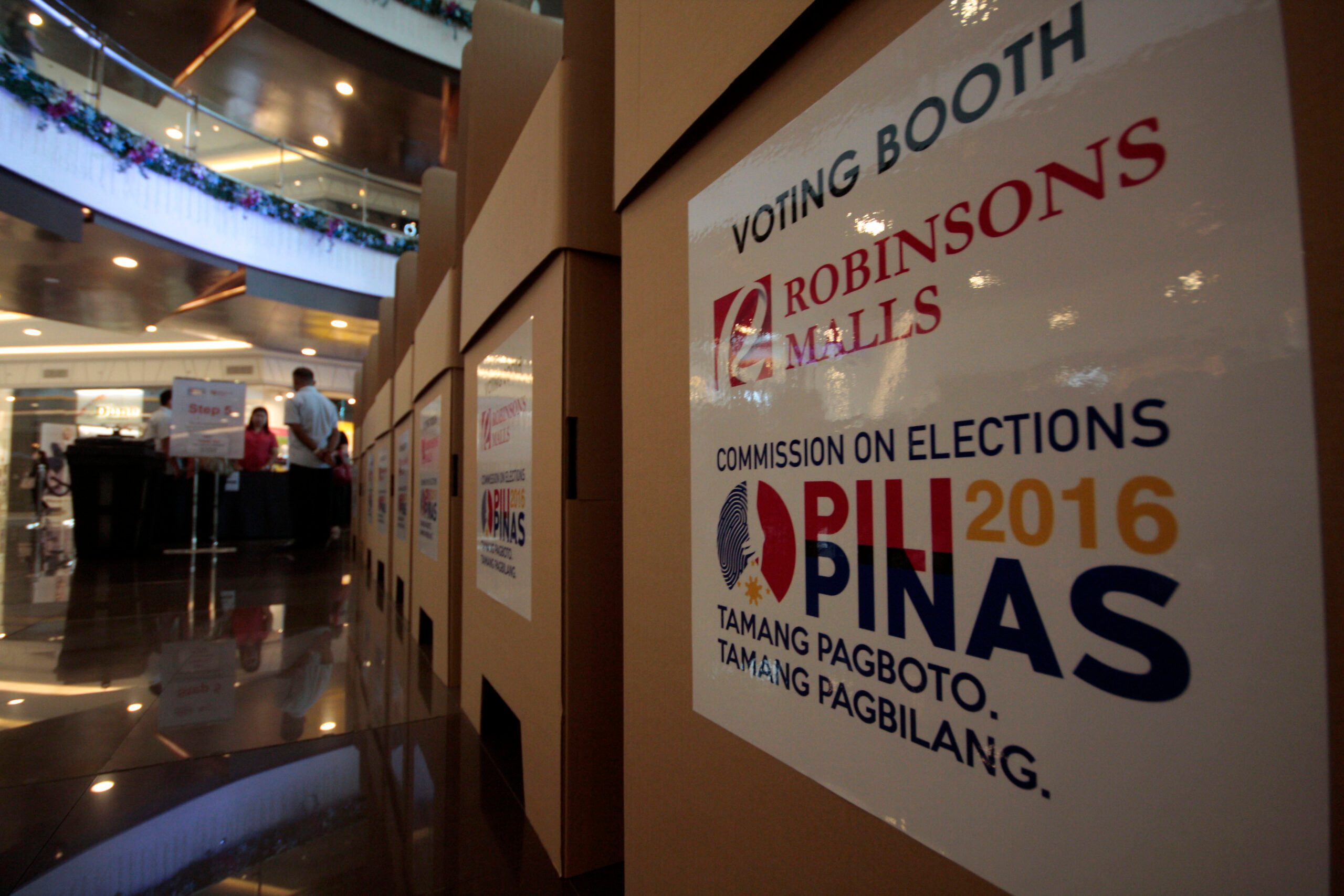 Comelec approves voting in malls in 2016