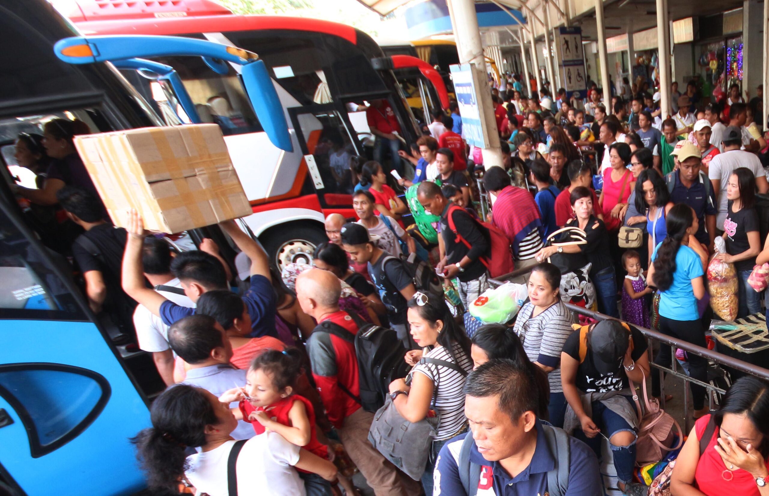 DSWD ready to offer food if Undas passengers get stranded