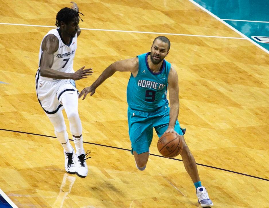 Defense propels Hornets in grind-out win vs slumping Grizzlies