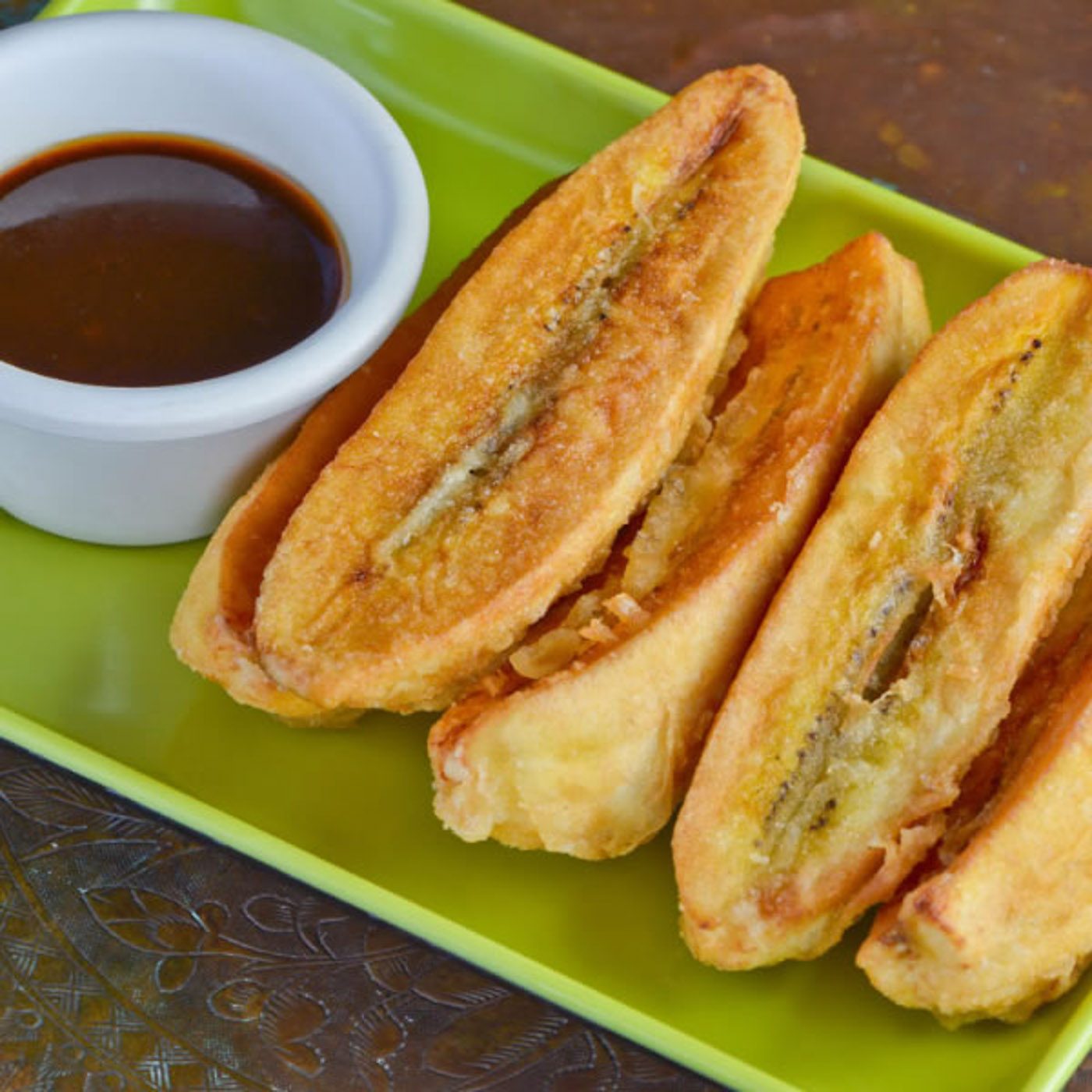 A LA CARTE. While bangbang is usually served as a set, Dennis Coffee Garden in Zamboanga City offers bangbang food for individual orders. Pictured is the jualan saging, or fried bananas, a bangbang staple. Photo courtesy of Dennis Coffee Garden 