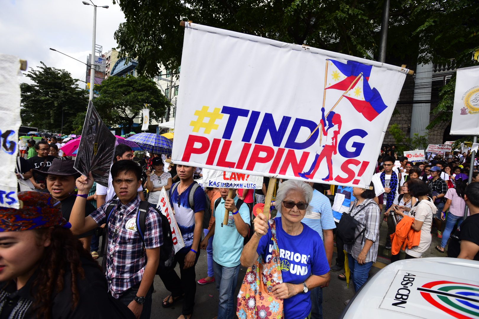 TINDIG PILIPINAS. Former social welfare secretary Corazon Soliman of Tindig Pilipinas dubs Duterte’s State of the Nation Address as 'SONA de bola.' Photo by Maria Tan/Rappler 