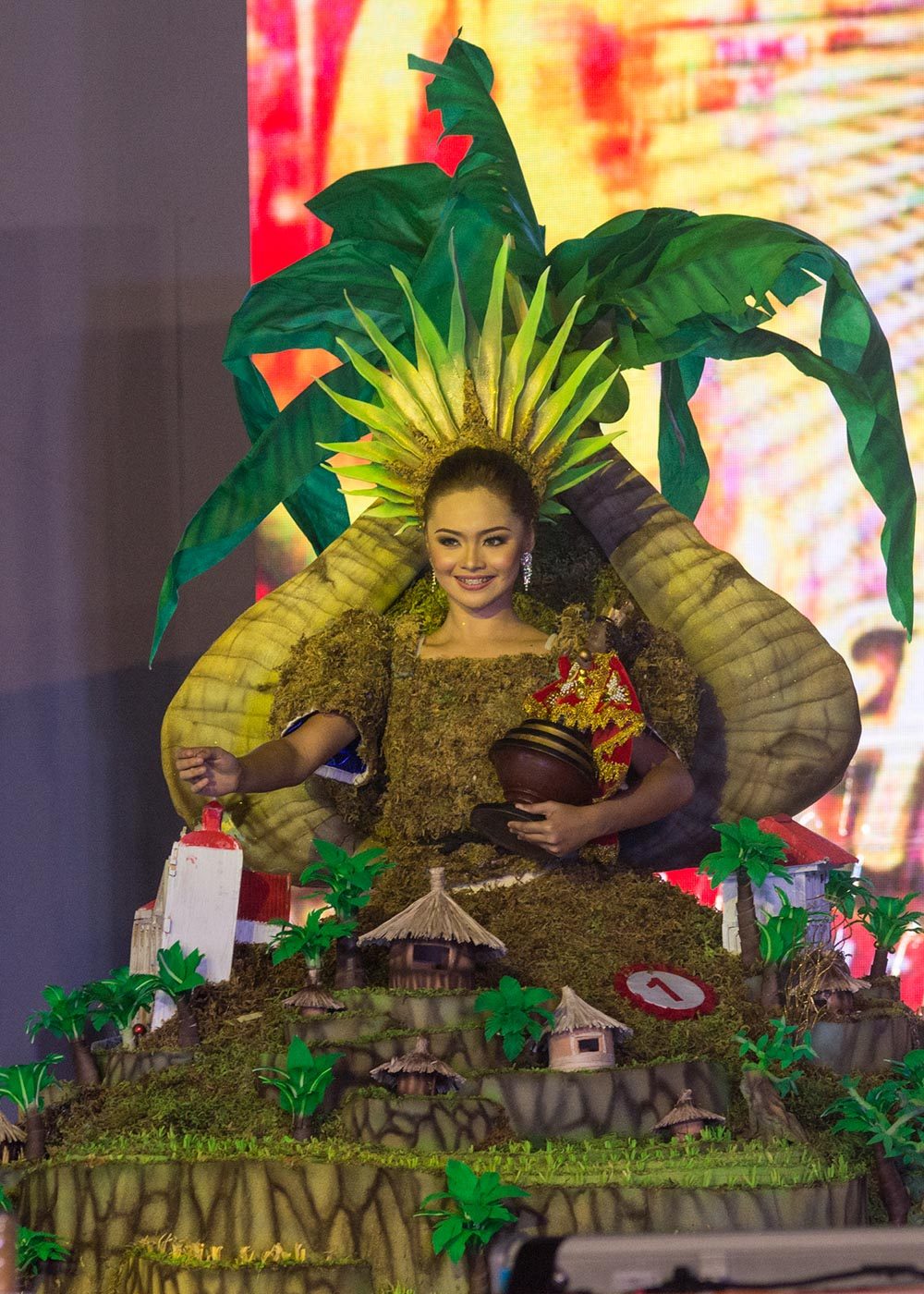 VIRAL BEAUTY.  Isabel Dalag Luche of Tribu Kandaya of Daanbantayan, Cebu clinched the Best in Festival Costume Award designed by Mark Barry Luche in the Sinulog Festival Queen 2018 competition. The costume's theme is diversity becoming unified in homage to the Sr Sto Niño 