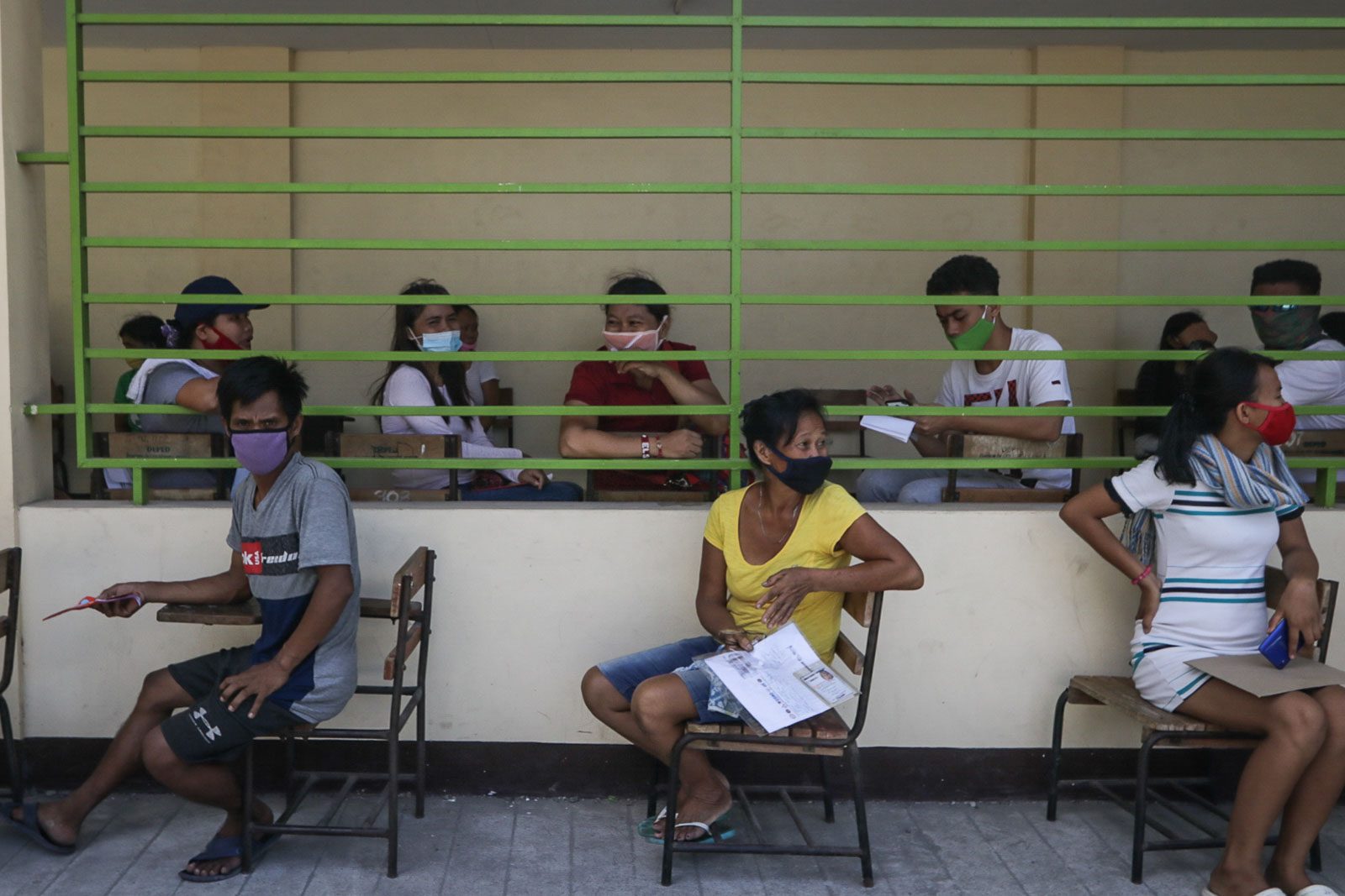 Almost 300,000 families have yet to receive April cash aid – Malacañang