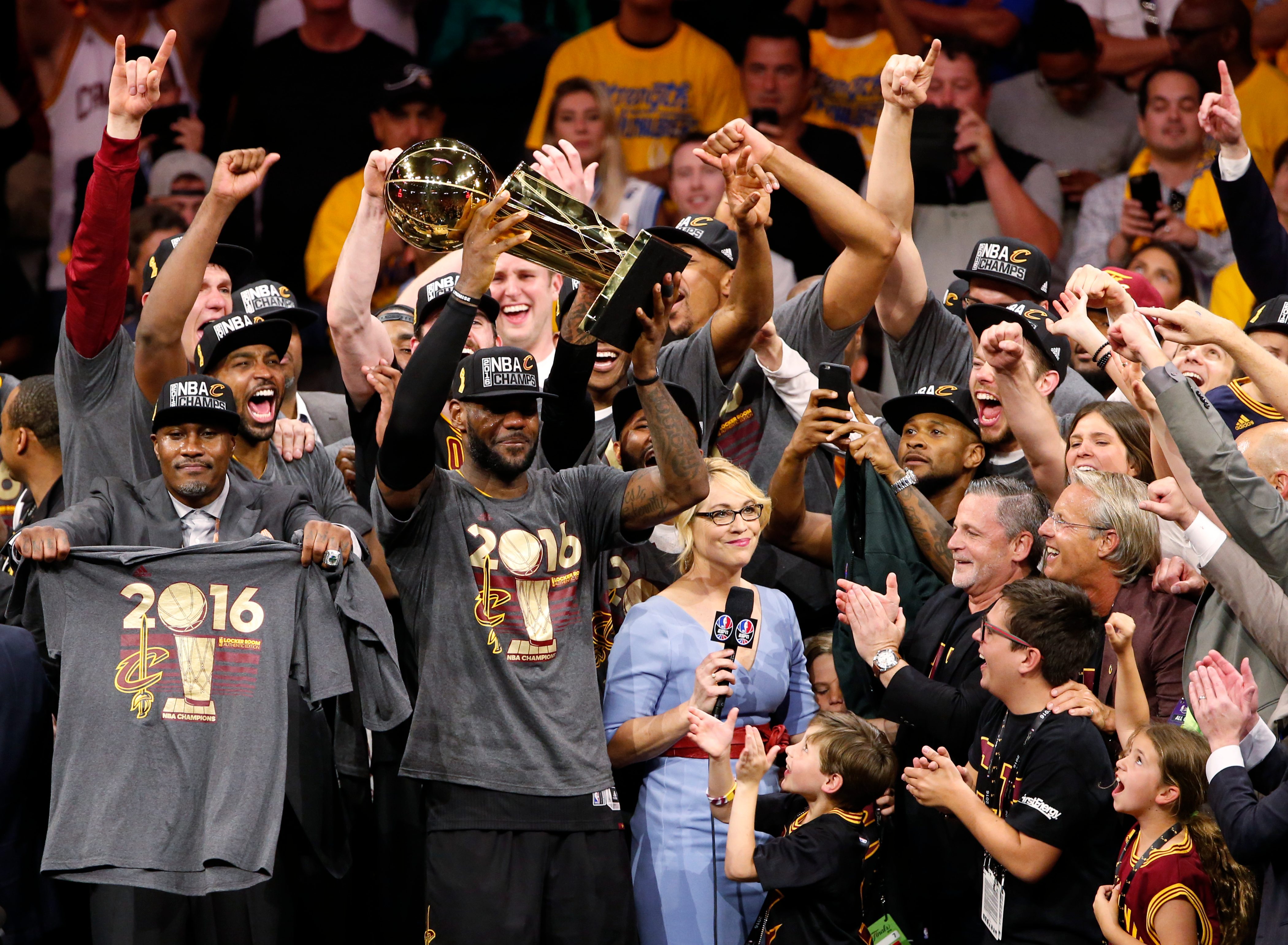 IT FINALLY HAPPENED. The Cleveland Cavaliers are the 2016 NBA champions. JOHN G. MABANGLO/EPA 