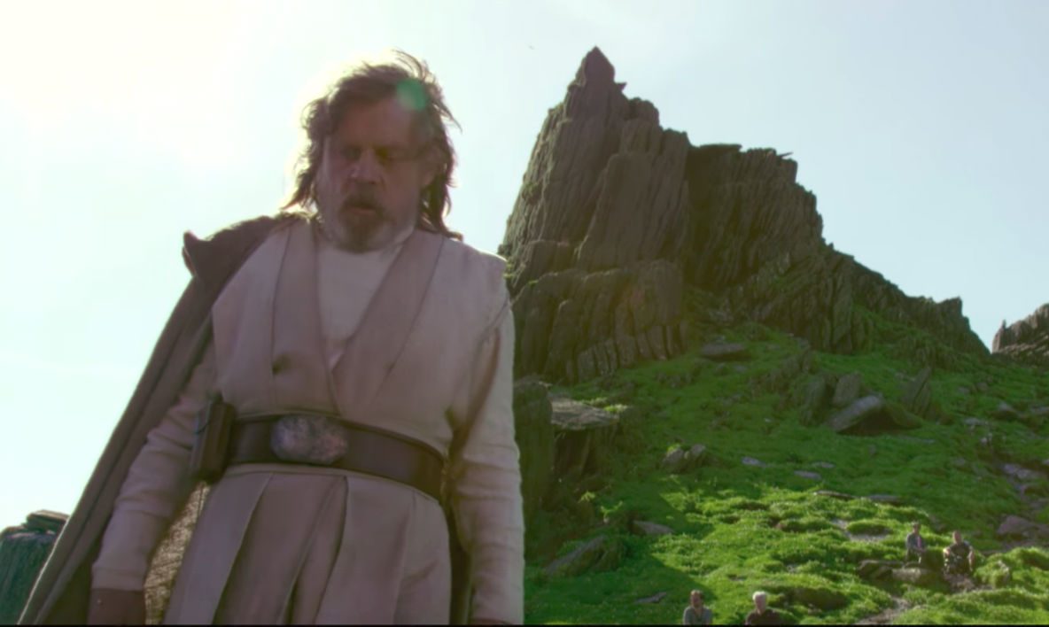 WATCH: Behind the scenes of ‘Star Wars: The Last Jedi’