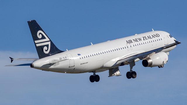 Virus-hit Air New Zealand offered bailout