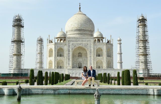 LOOK: Prince William, Kate Middleton visit the iconic Taj Mahal