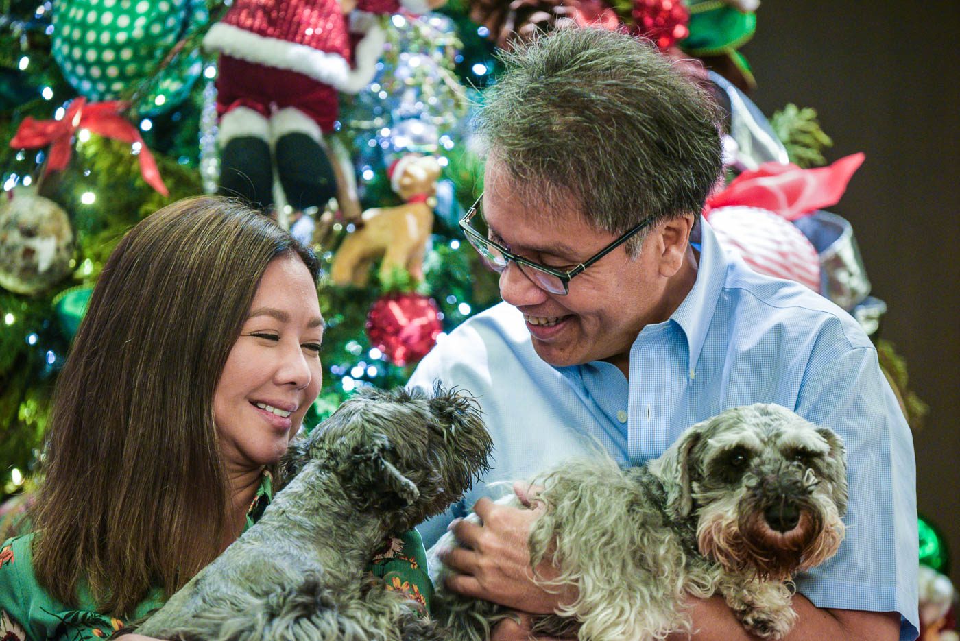 Christmas for Mar Roxas and Korina Sanchez: The basics with a touch of extra
