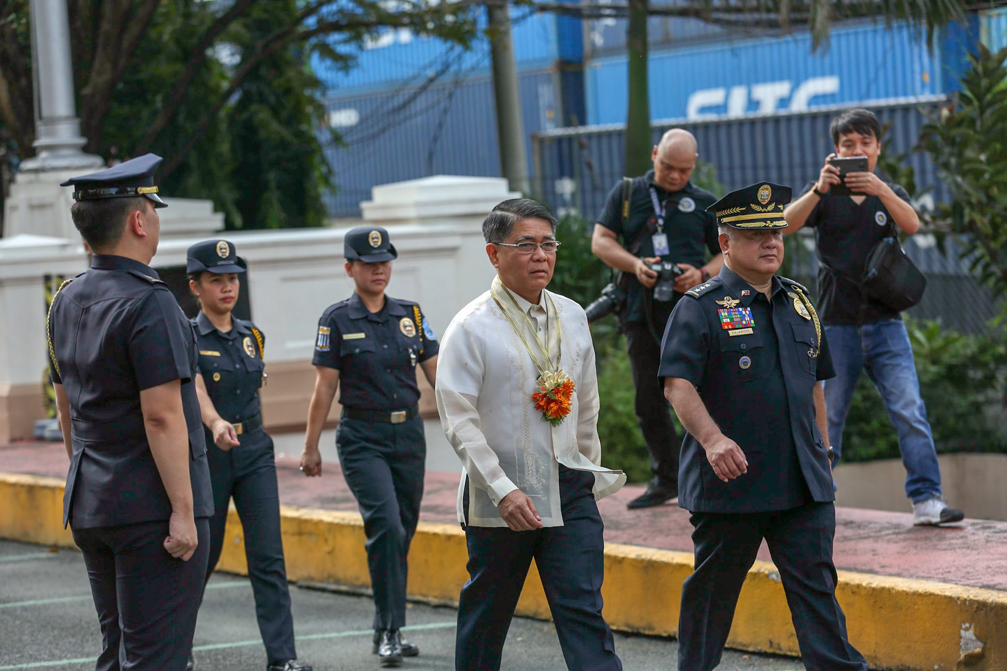 SHAKE-UP. Former military chief Rey Leonardo Guerrero is installed as new customs chief. File photo by Inoue Jaena/Rappler 