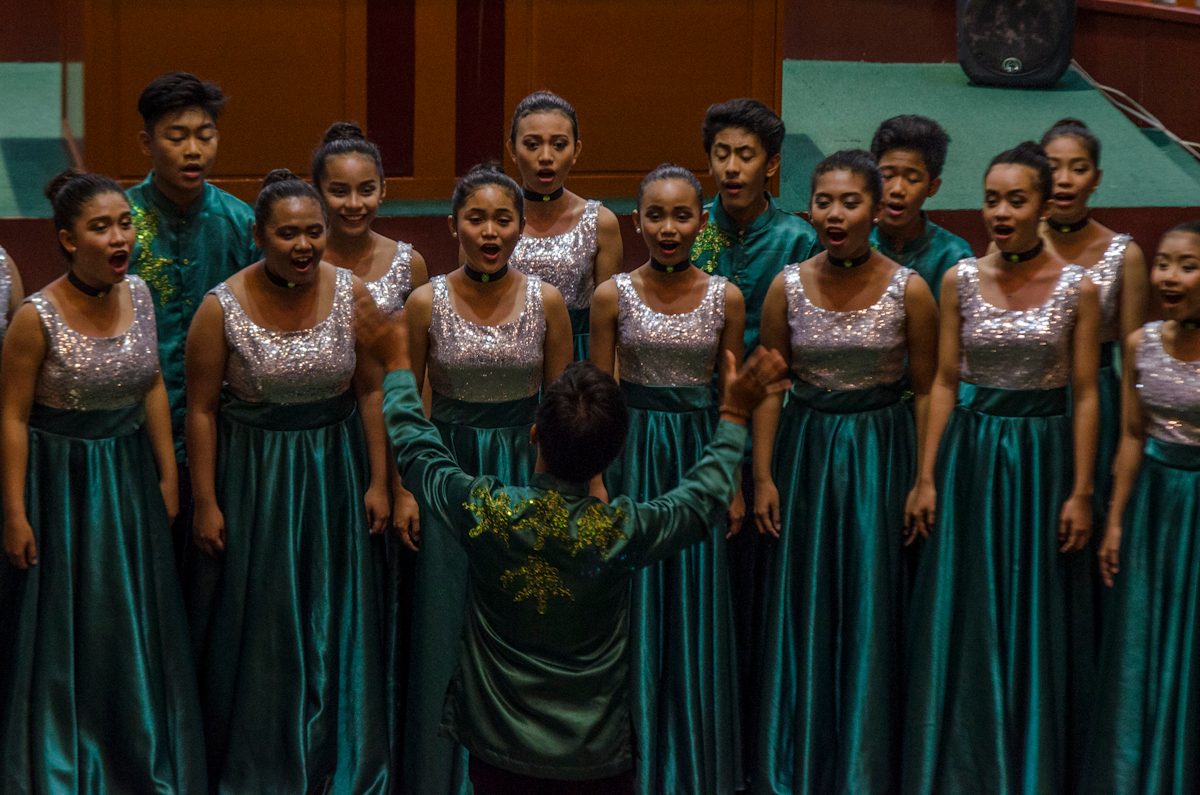 BEST CHORALE. Cauyan City's choir is this year's winner 