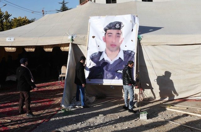 Jordan vows to do ‘everything’ to save life of ISIS-held pilot