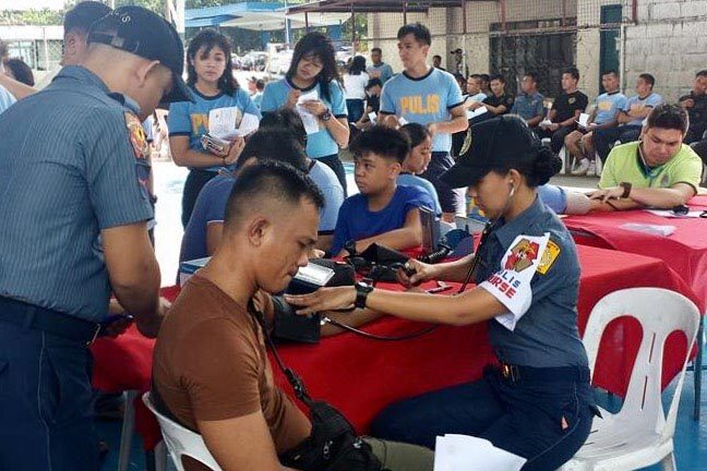 Doctors tell 15,000 cops, civilians who got Dengvaxia not to worry