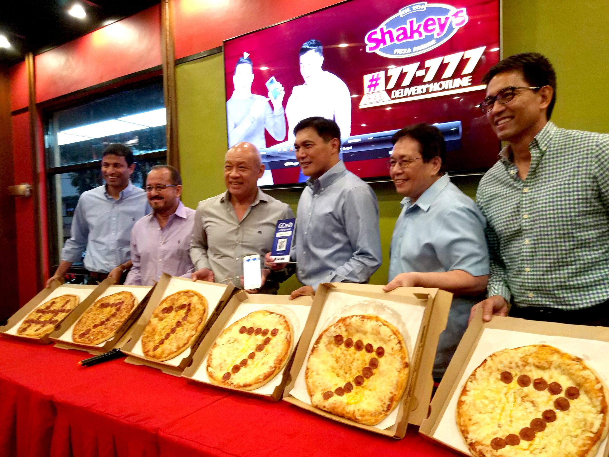 Globe, Shakey’s tie up for free calls for delivery, GCash payments