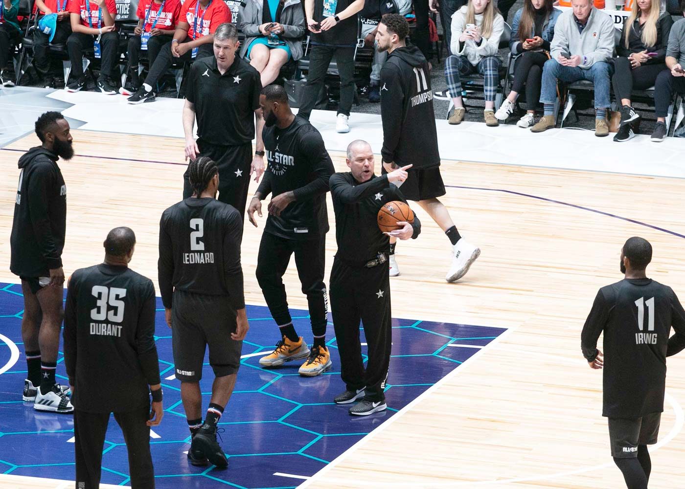 PREPPING. Of course, the All-Star teams also get to do what they’re supposed to that morning – practice – as Team LeBron coach Mike Malone barks out instructions on a drill. 
 