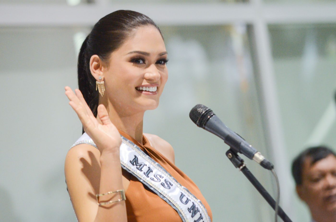 Miss Universe Pia Wurtzbach arrives in Manila