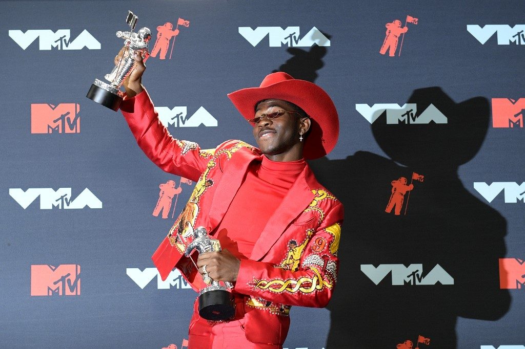 Lil Nas X cancels two shows, takes time off