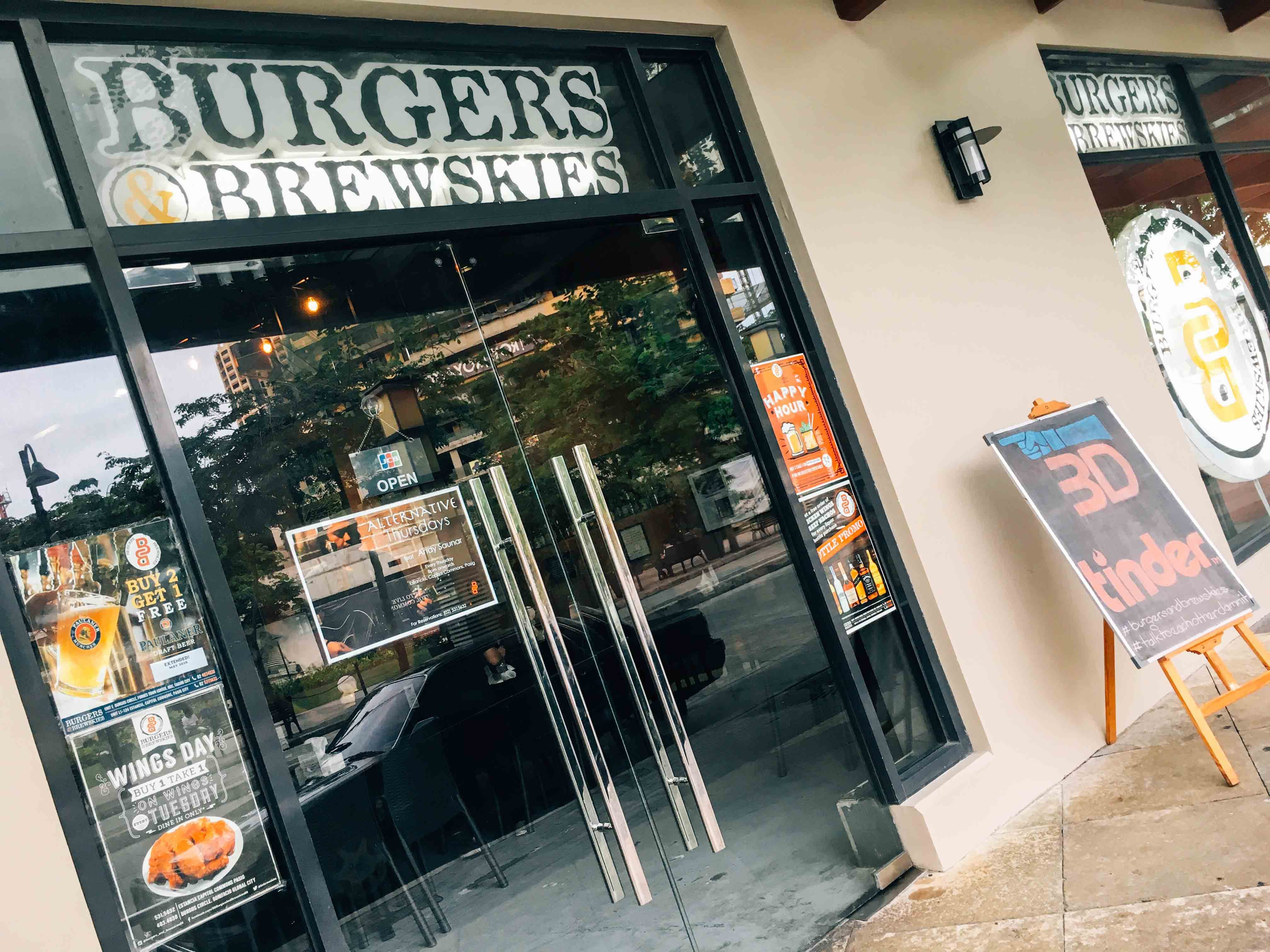 Burger & Brewskies' Estancia branch. Photo by Paolo Abad/Rappler 