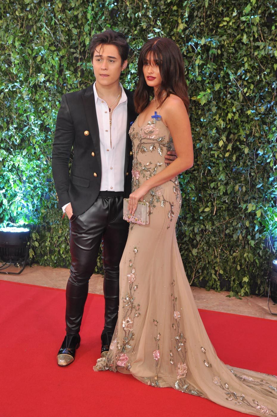 A DIFFERENT QUEN. Enrique Gil's look is also styled by Ton Lao in last year's ball. File photo by Jay Ganzon/Rappler 