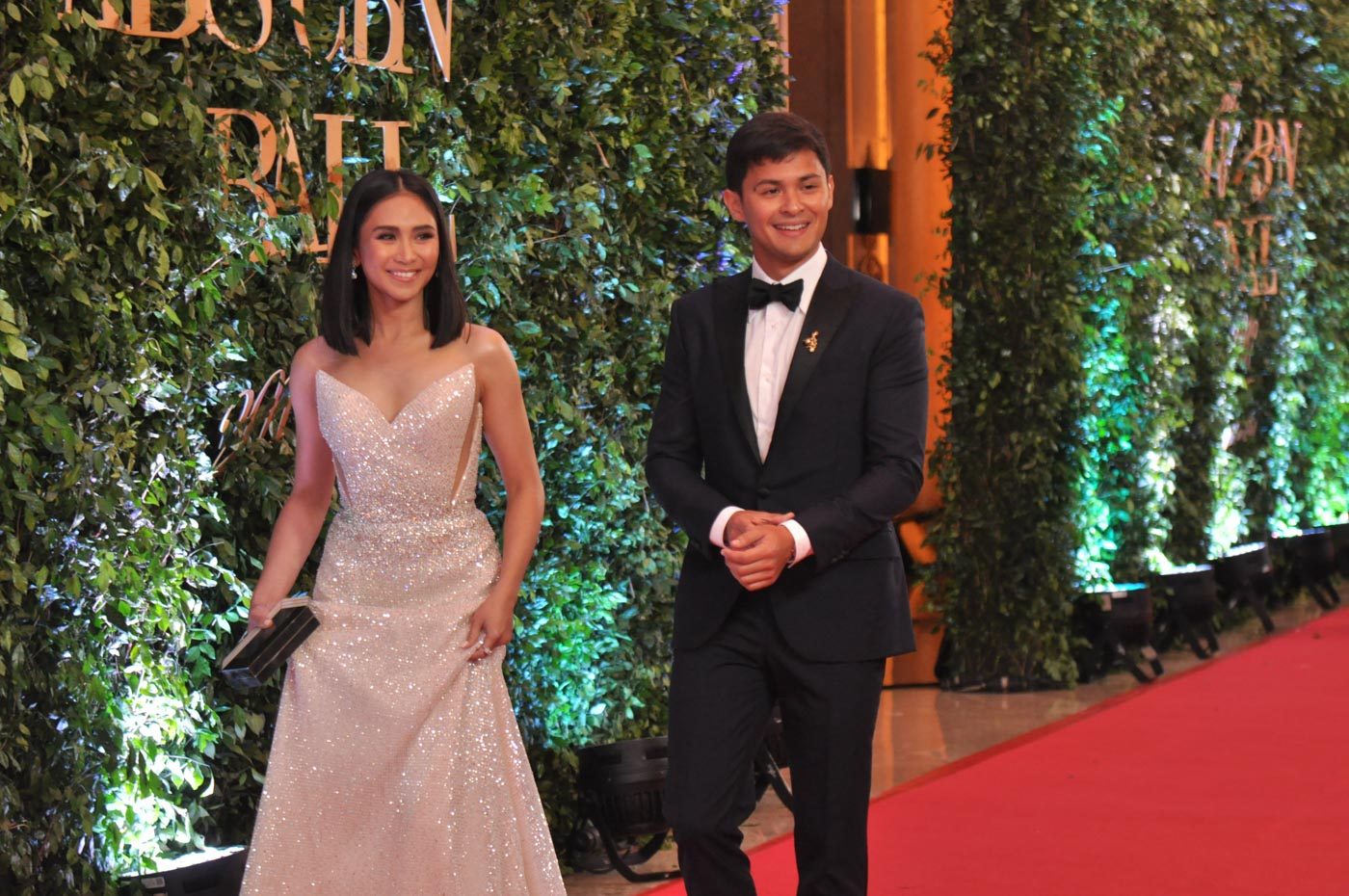 NIGHT AT THE BALL. The couple walk the red carpet at the 2018 ABS-CBN Ball. File photo by Jay Ganzon/Rappler 