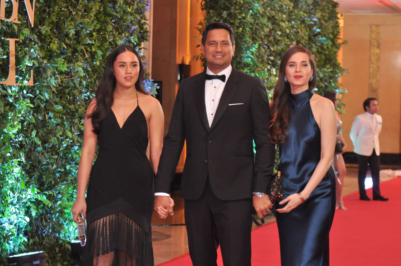 FAMILY AFFAIR. Richard Gomez, wife Lucy and daughter Juliana at lat year's ball. File photo by Jay Ganzon/Rappler 