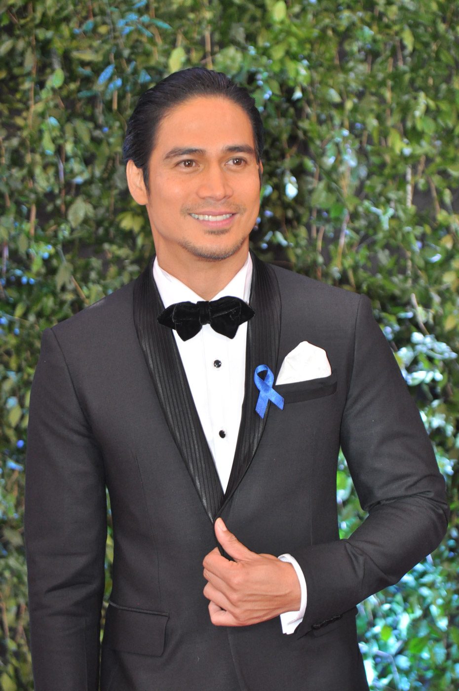 SUITS. Piolo Pascual has been one of Ton Lao's clients for the ABS-CBN/Star Magic Ball red carpet in the past years. File photo by Jay Ganzon/Rappler 