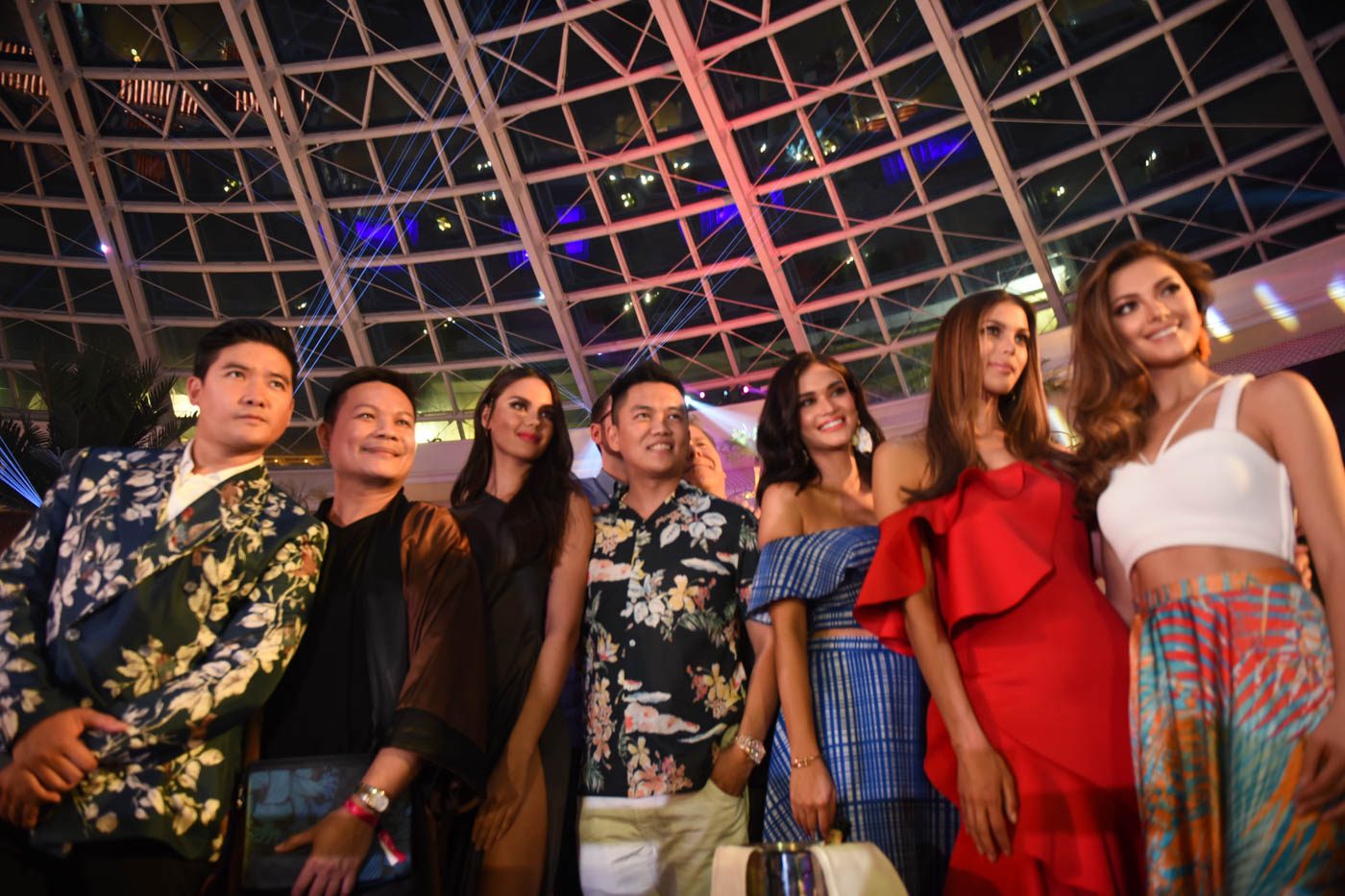 FUN TIME. The queens with Miss Universe Philippines 2018 Catriona Gray, Frontrow's Sam Verzosa, Jonas Gaffud, and Tim Yap. 