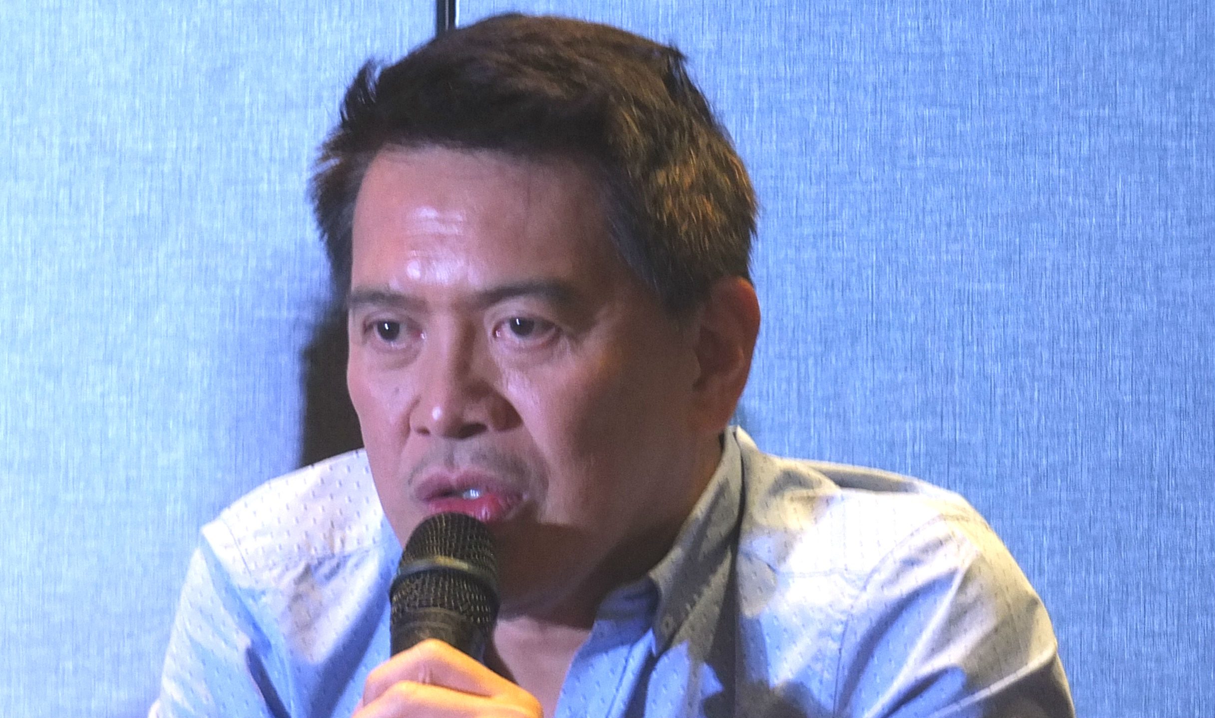 OVERDUE. Mendoza says he's happy about the invitation the  the Academy of Motion Picture Arts and Sciences sent to him, although he said they could have invited other Filipino filmmakers in the past. Photo by Alexa Villano/Rappler 