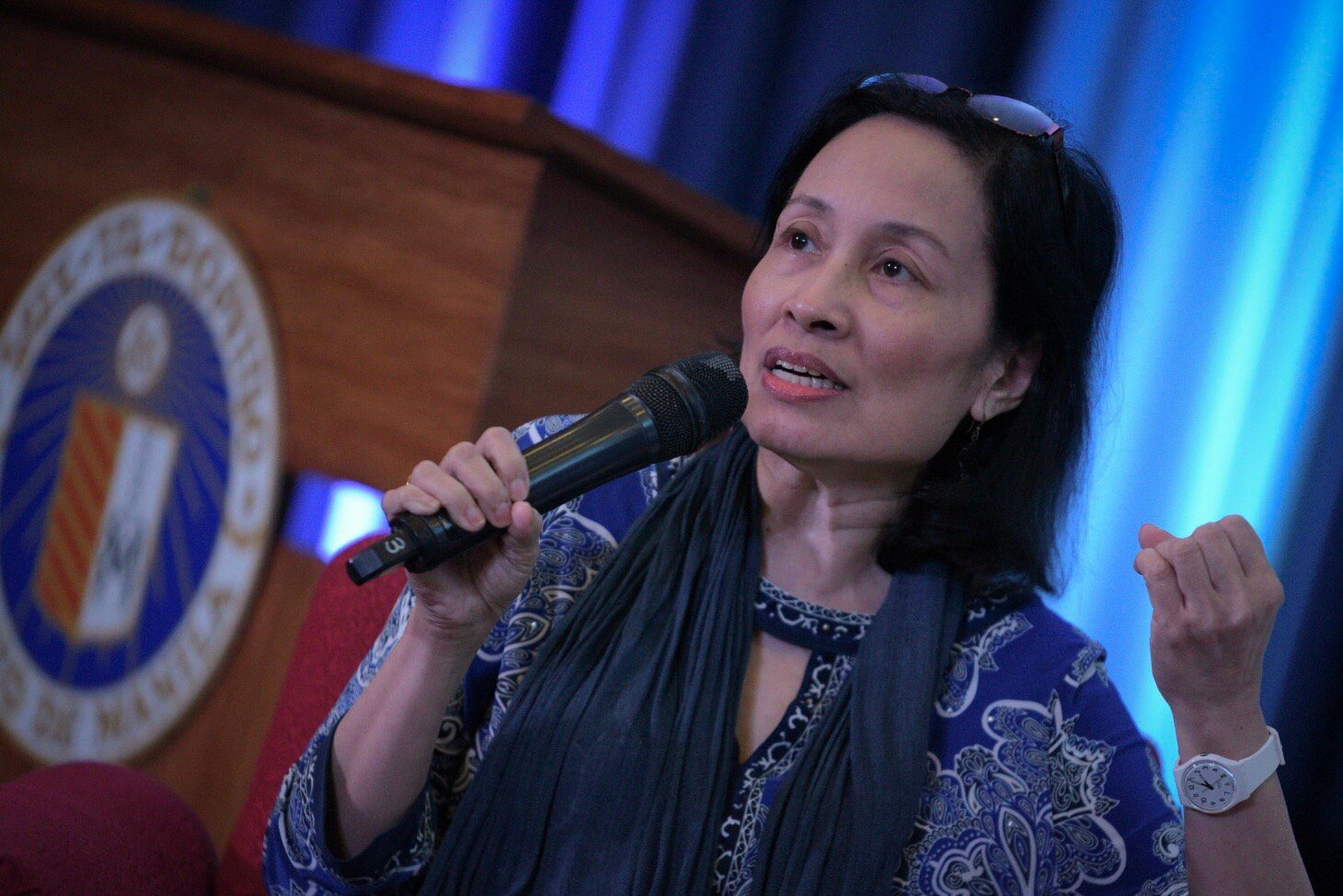 RESPONSIBLE BLOGGERS. Jane Uymatiao of Blogwatch during the Democracy and Disinformation forum at Ateneo de Manila Makati campus on February 13, 2018. Photo by LeAnne Jazul/Rappler 