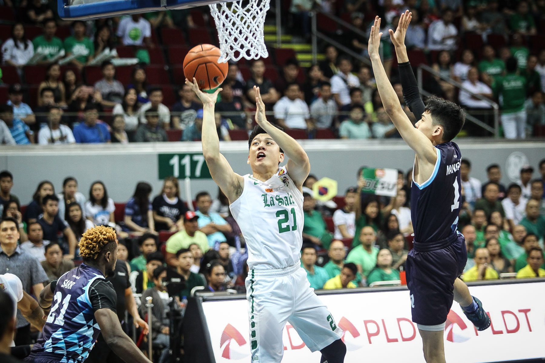 La Salle flirting with an epic collapse