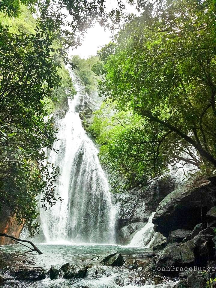 INVITING WATERS. Inuman Banog Falls has become a go-to destination among local outdoor enthusiasts. Photo courtesy of Joan Grace Buaga's Facebook account  