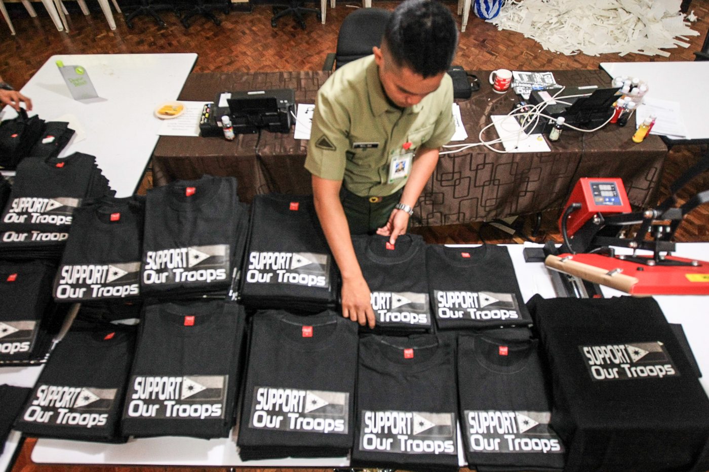 AFP selling ‘Support Our Troops’ shirts to boost Marawi soldiers’ morale