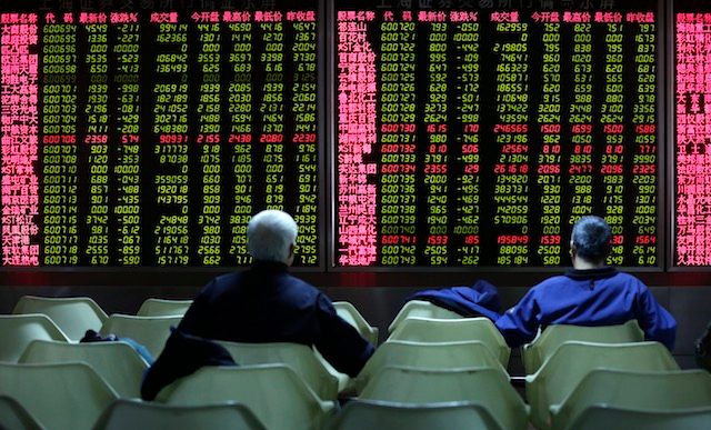 China stocks resume plunge on economic gloom