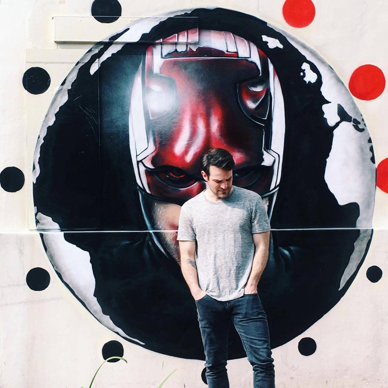 CHARLIE COX. The 'Daredevil' star poses in front of a mural in the Club St and Ann Siang Hill area in Singapore. Photo by Belle Baldoza/Netflix Asia  