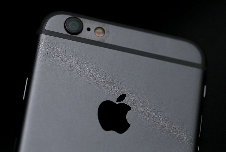 Apple sued over iPhone 6 touch-screen freezes