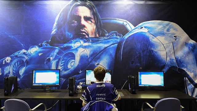 Online games boost school grades while Facebook has opposite effect – study